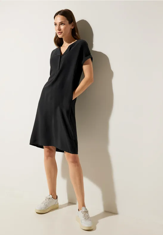 Kleid in Viskose Black