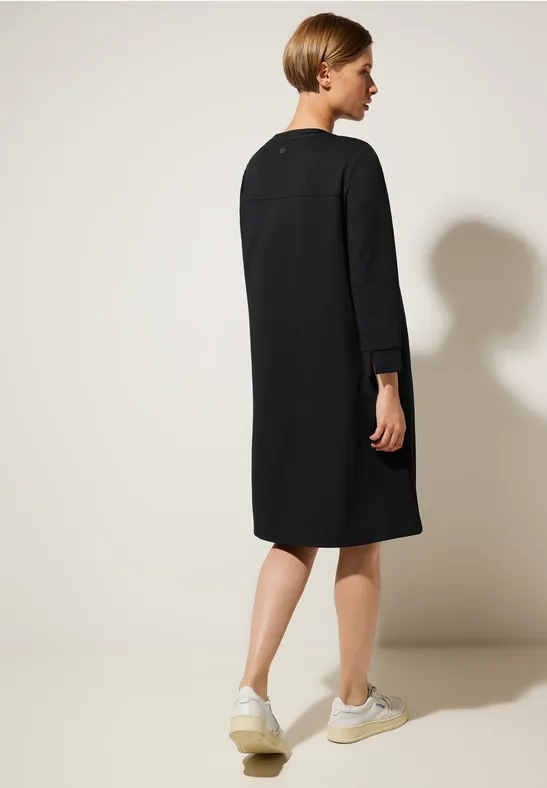 Langarmkleid in Unifarbe Black
