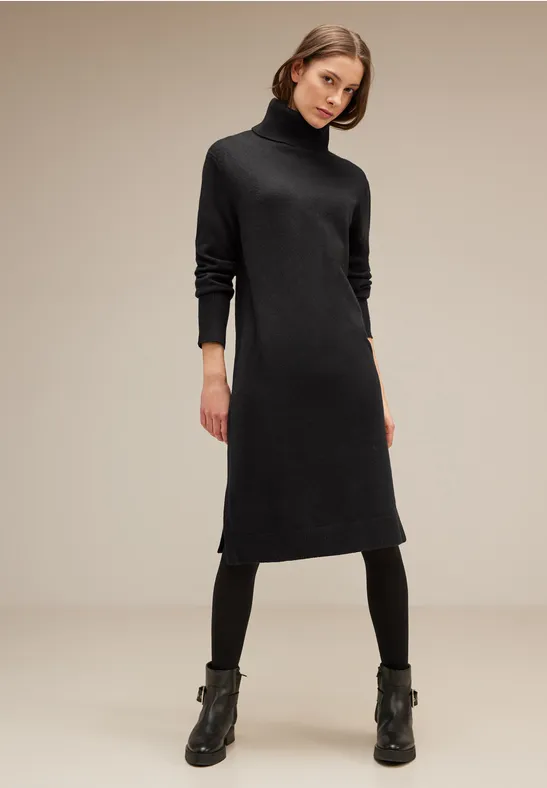 Robe en tricot à col roulé Black