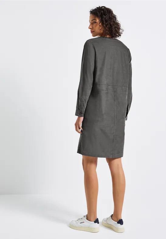 Corduroy jurk met gespleten hals concrete grey