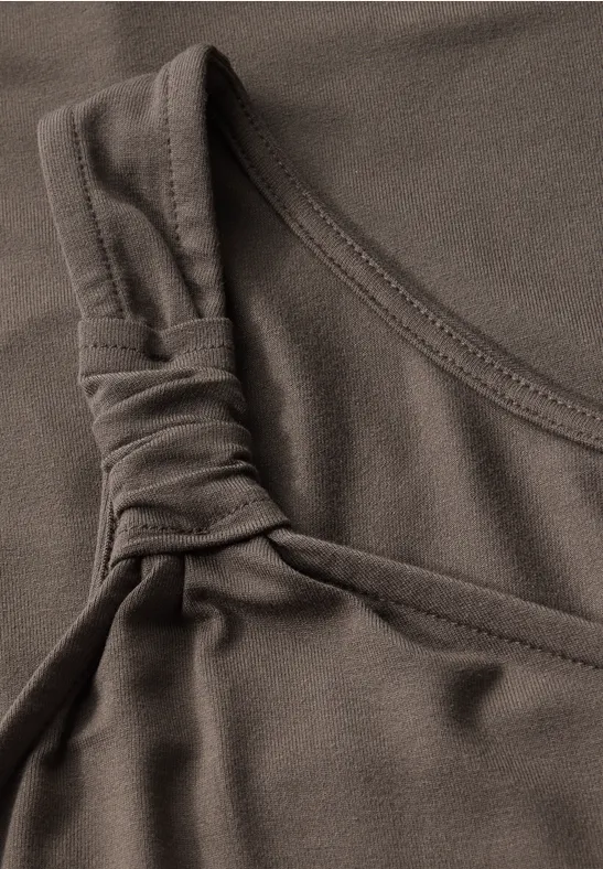 Jurk met knoopdetail nomad brown