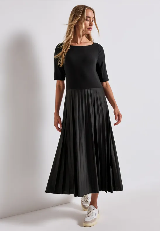 Materialmix Kleid Black