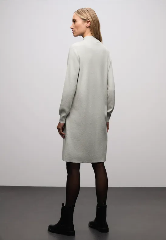 Gebreide jurk met col pelican grey mel.