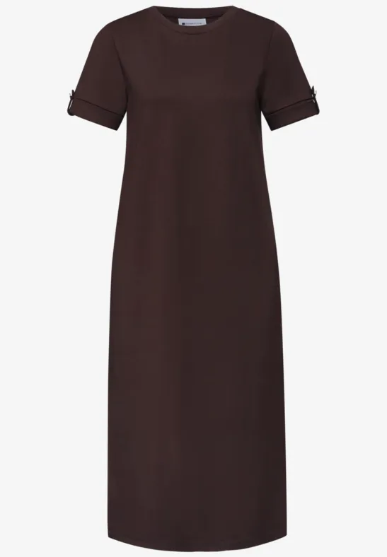 Bruine midi-T-shirtjurk met korte mouwen en ronde hals, eenvoudig en casual