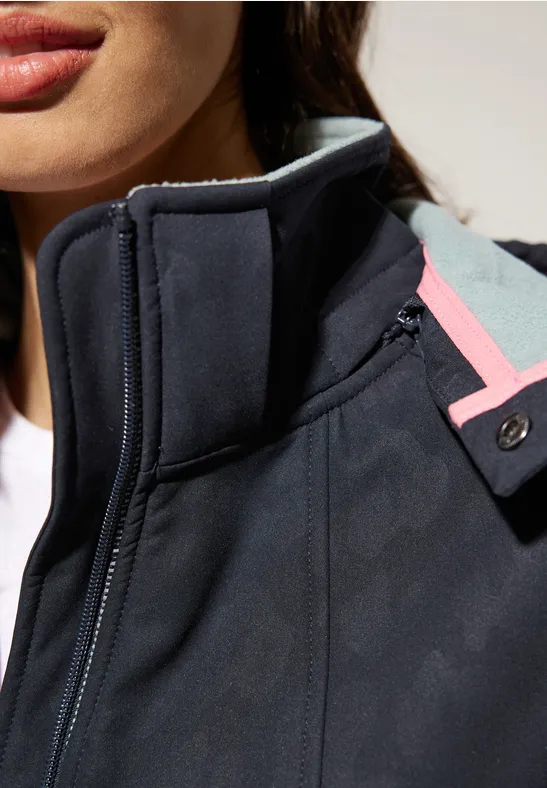 Softshelljacke mit Leomuster gravity blue