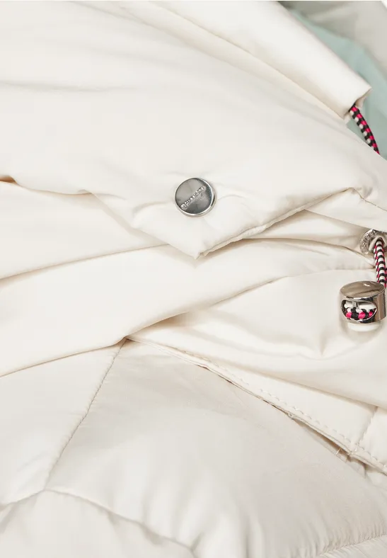 Langer Stepp Wintermantel snow cream