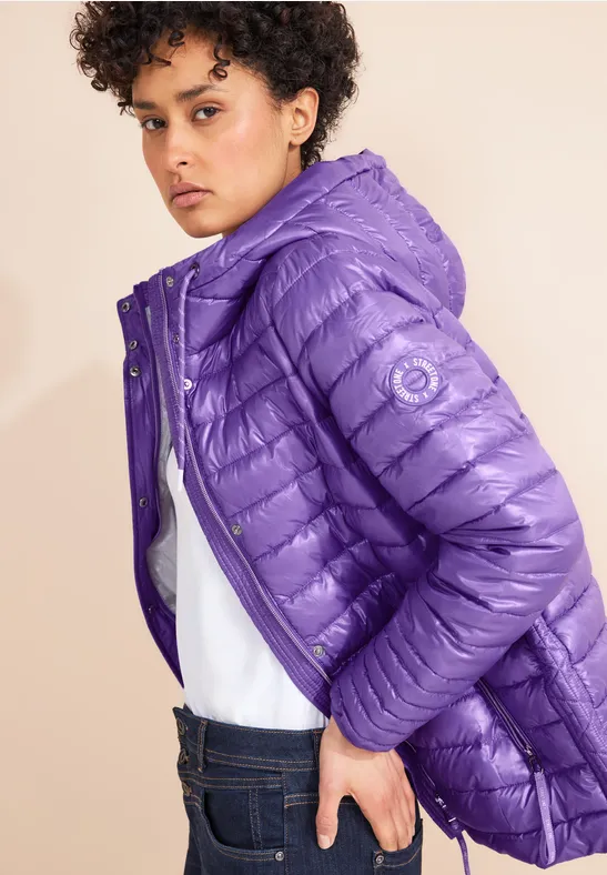 Kurze Steppjacke shiny lilac