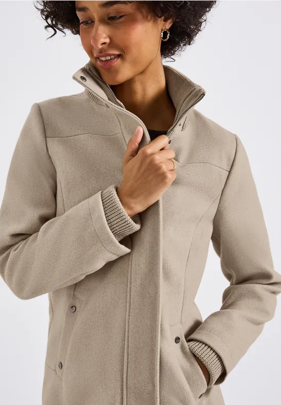 Kurzmantel mit Strickdetails Soft Sand Mel.