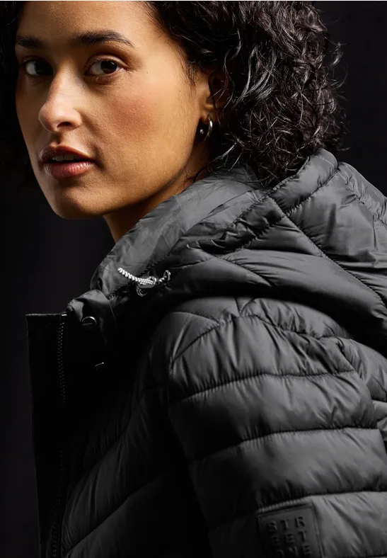 Jacke mit abnehmbarer Kapuze Black