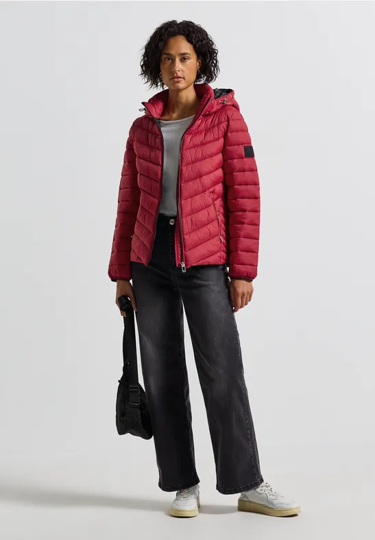 Jacke mit abnehmbarer Kapuze carpet red