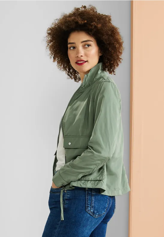 Moderner Windbreaker dark desert mint