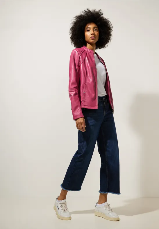 Jacke in Lederoptik peony red