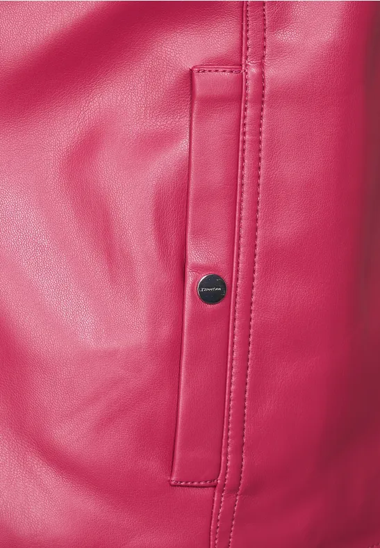 Jacke in Lederoptik peony red