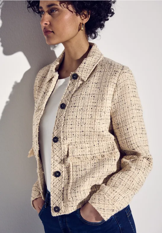 Kurze Bouclé Jacke cotton beige