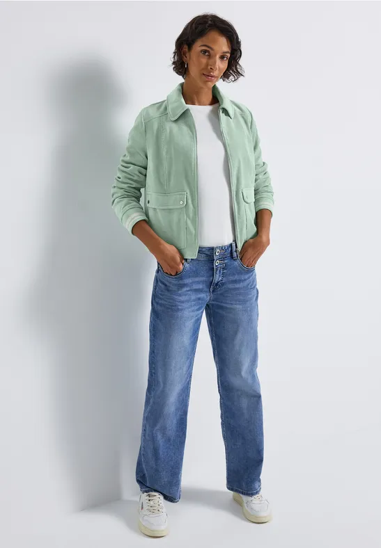 Kurze Cordjacke serene green