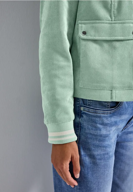 Kurze Cordjacke serene green