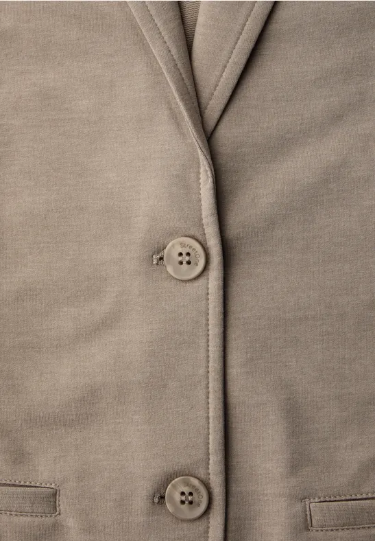Blazer de base light terra mocha mel.