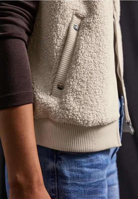 Gilet Teddy avec détail en tricot Soft Fawn Beige