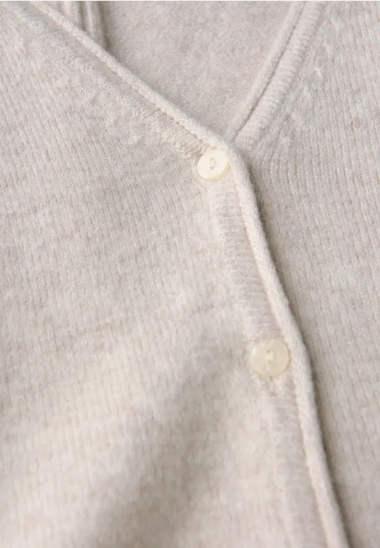 Kurzer Cardigan tusk cream mel.