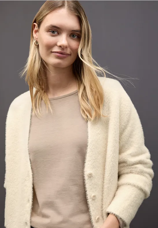 Zacht vest met V-hals soft beige