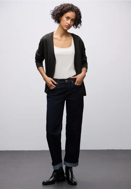 Vest met V-hals darkest brown