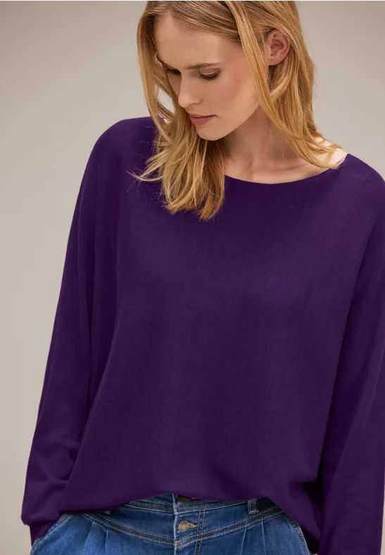 Pullover in Unifarbe intense pure lilac