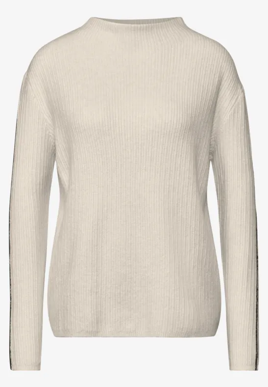 Pull avec détail contrasté cream white melange