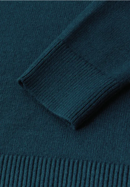 Gezellige trui met V-hals tide blue