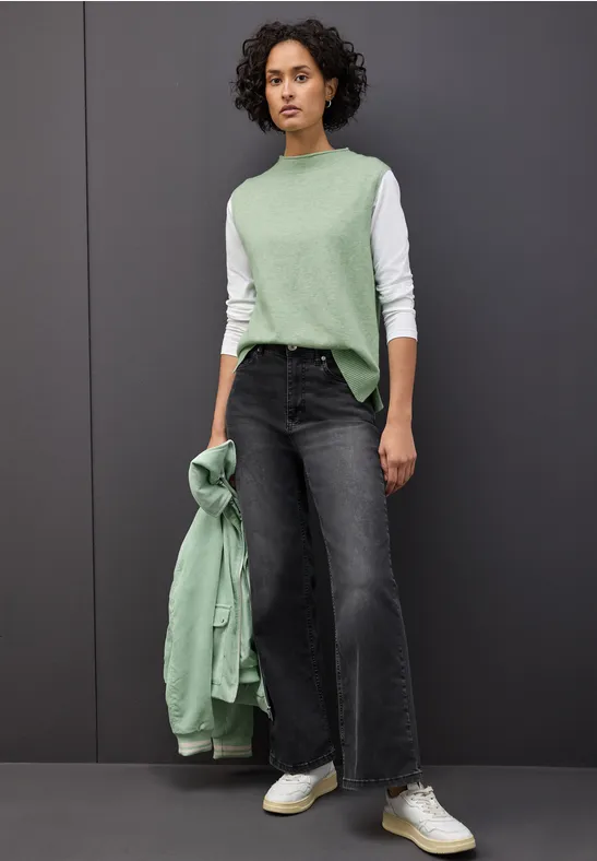 Mouwloze trui serene green mel.