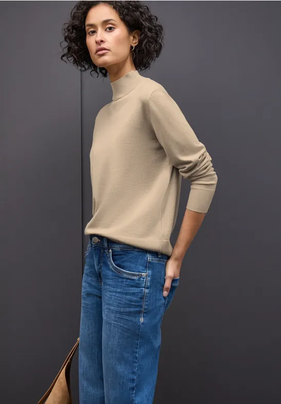 Pullover mit Turtleneck sanded beige