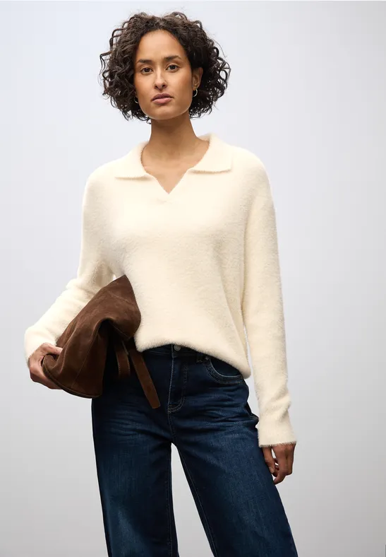 Pull en fil de plume soft beige