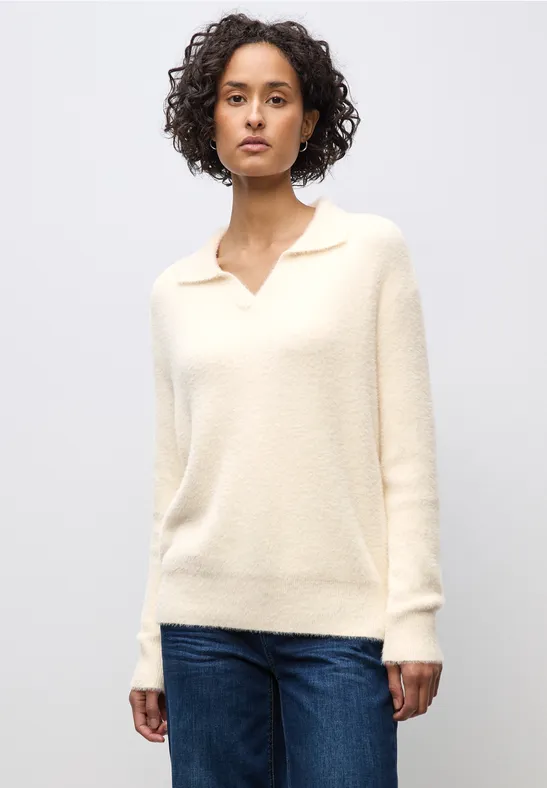 Pull en fil de plume soft beige