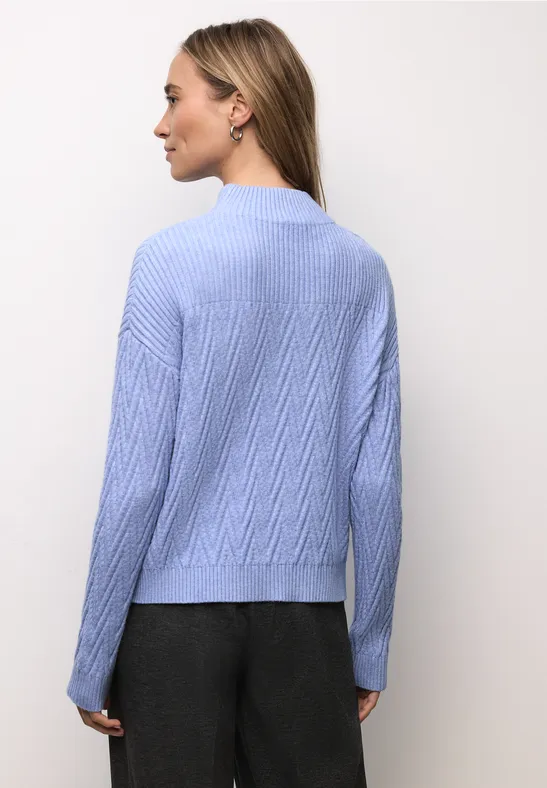 Pull avec mélange de structures frosted blue mel.