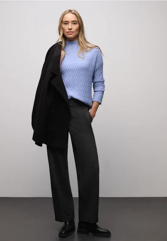 Pull avec mélange de structures frosted blue mel.