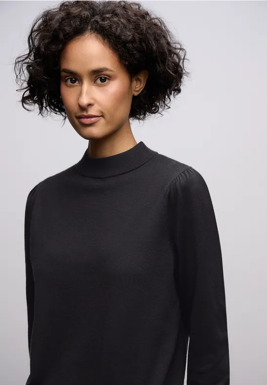 Kuscheliger Basic Pullover Black
