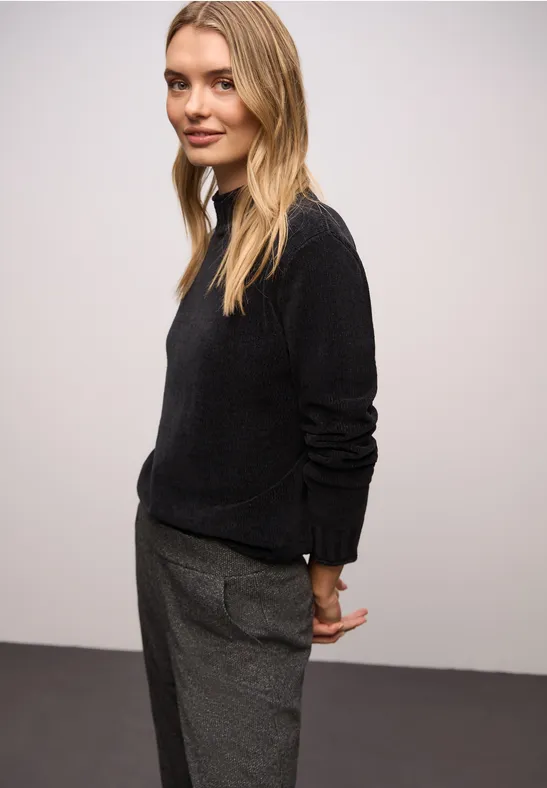 Softer Chenille Pullover Black