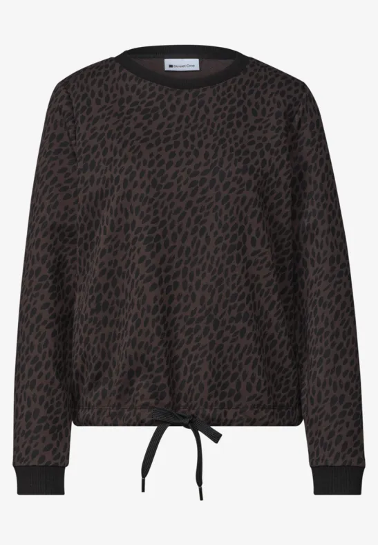 Pull noir à motif léopard marron, col rond avec cordon de serrage à la taille.