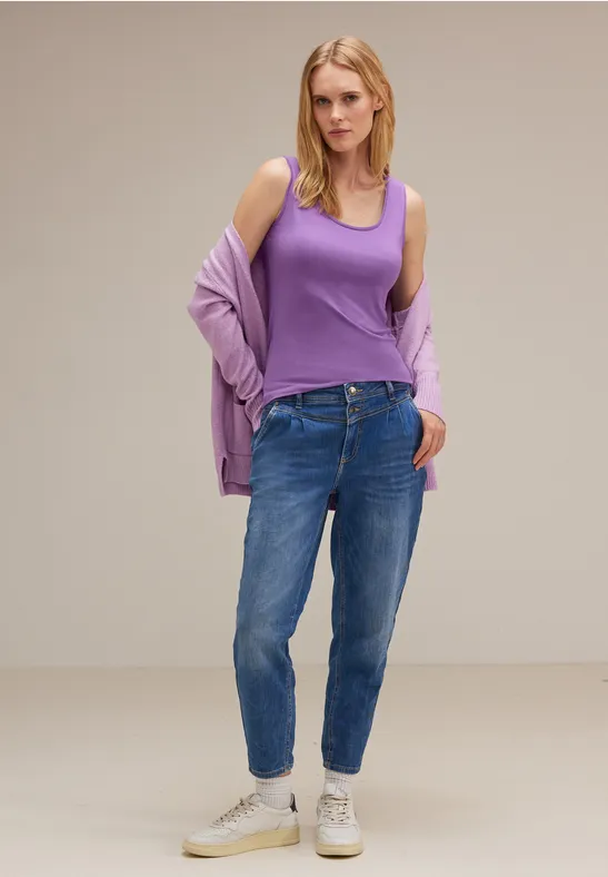 Basic Top in Unifarbe lupine lilac
