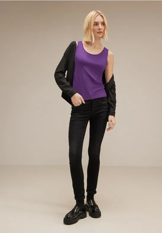 Basic Top in Unifarbe deep pure lilac