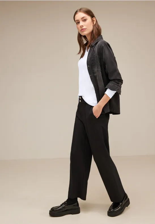 Shirt mit U-Boot-Ausschnitt White