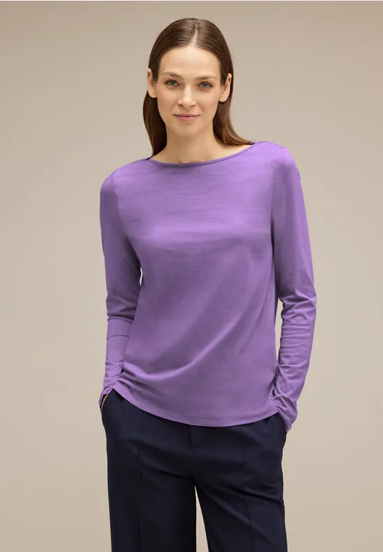 Shirt mit U-Boot-Ausschnitt lupine lilac