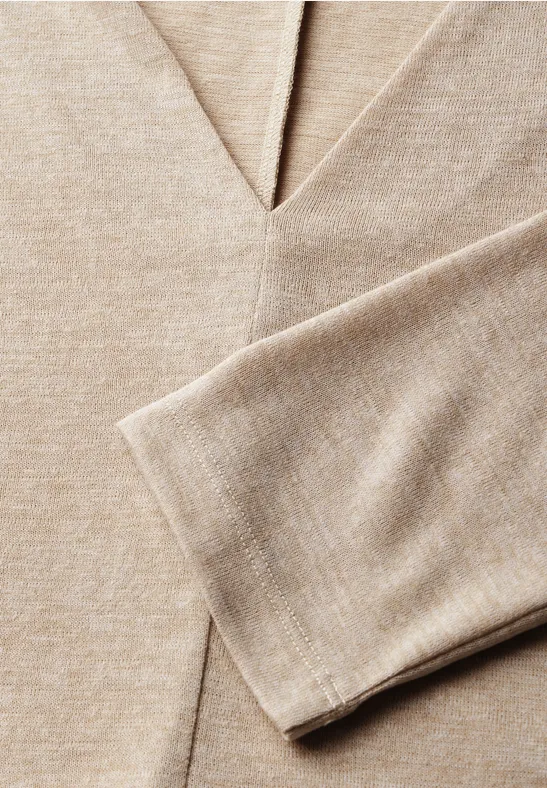 Shirt in linnenlook sheer beige mel.