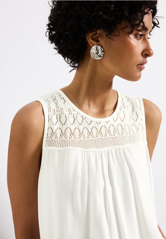 Top mit Ajourdetails off white