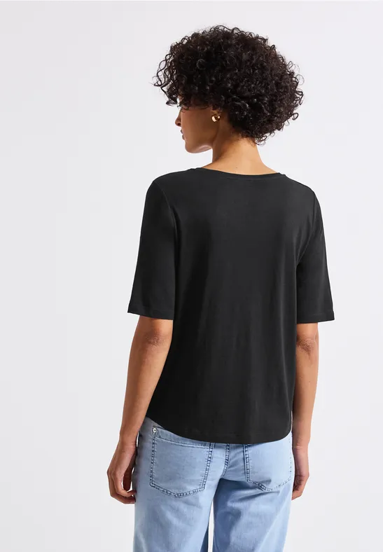 V-Neck T-Shirt Black