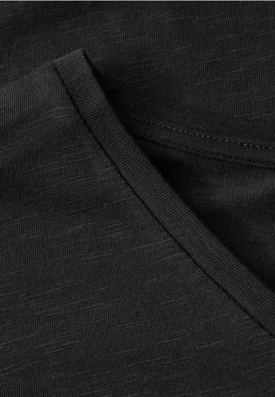 V-Neck T-Shirt Black