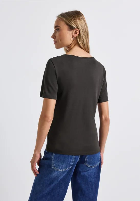 Shirt met hartvormige halslijn darkest brown