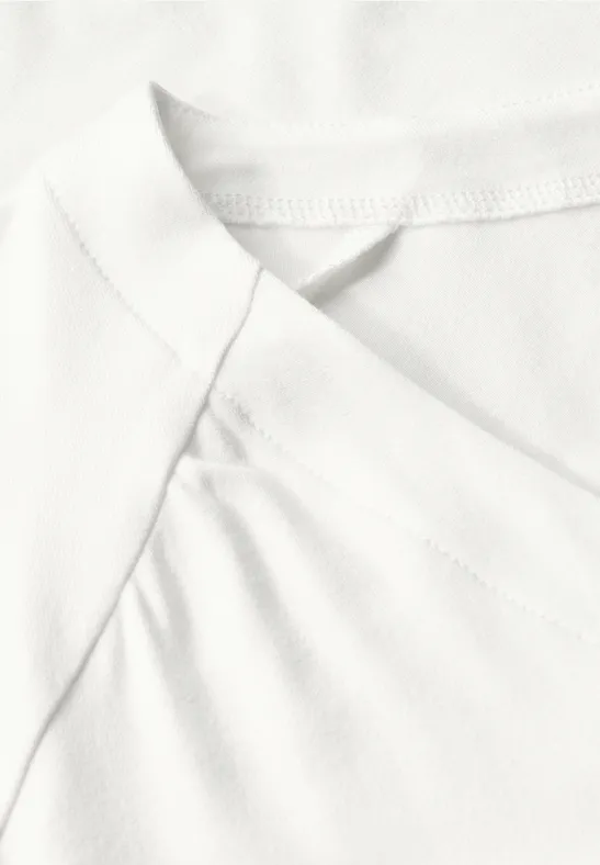 Jersey-Shirt mit Elastiksaum off white