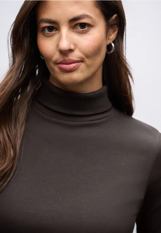 Col roulé basique darkest brown