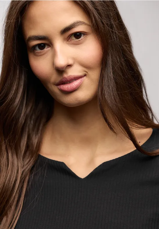 Basic Shirt mit Rippstruktur Black