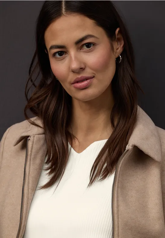 Basic Shirt mit Rippstruktur off white